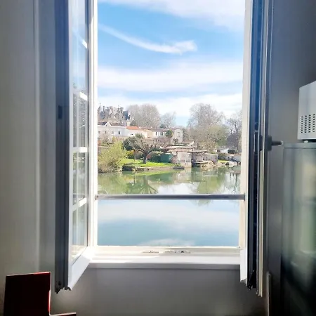 Quai 2 Maison Atypique Au Dessus De L'eau *